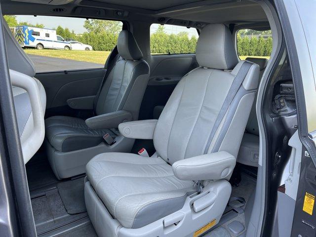 Photo of 2013 Predawn Gray Mica Toyota Sienna