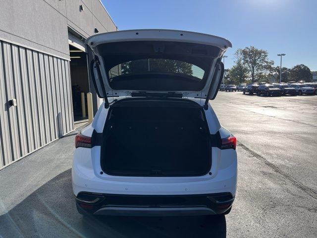Photo of 2023 Summit White Buick Envision