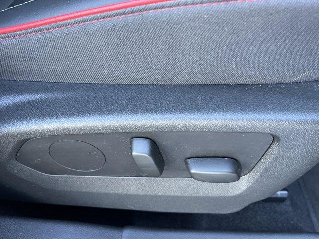 Photo of 2023 Summit White Buick Envision