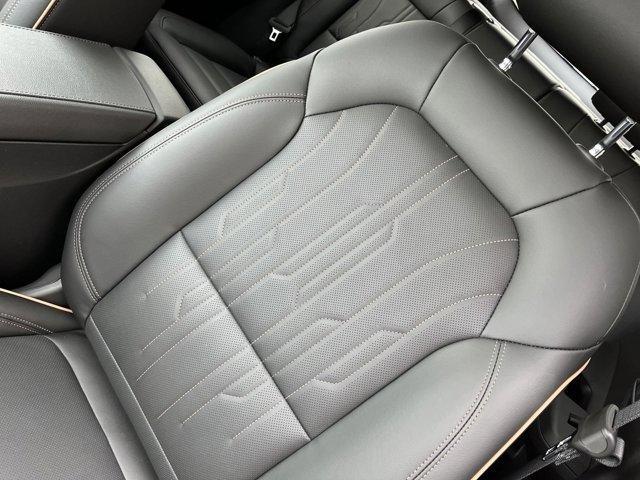 Photo of 2025 Ebony Twilight Metallic Buick Envista
