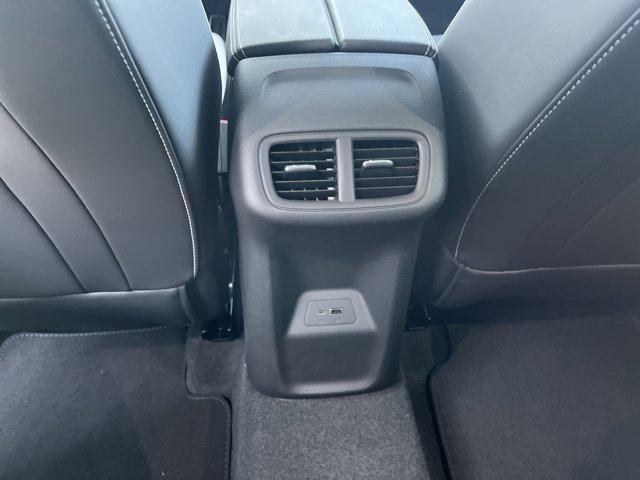 Photo of 2025 Summit White Buick Envision