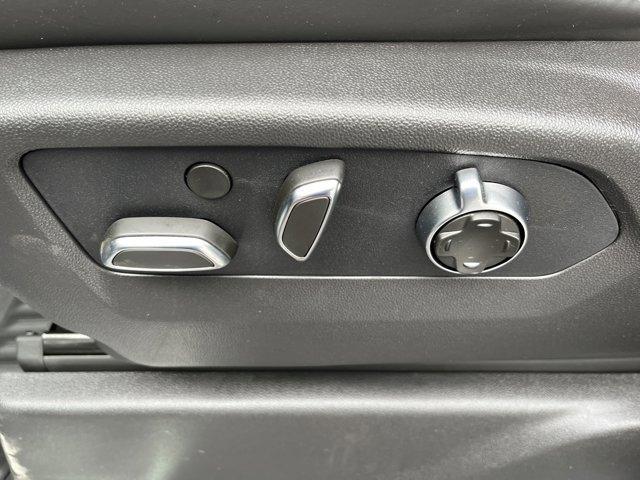 Photo of 2025 Onyx Black GMC Sierra 2500