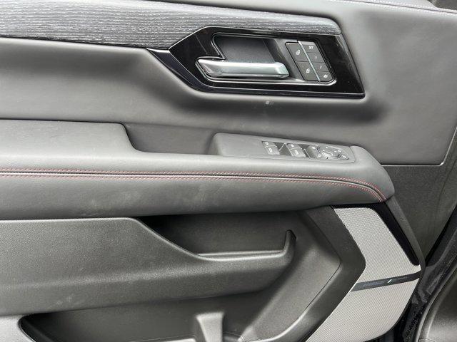 Photo of 2025 Onyx Black GMC Yukon XL