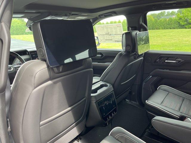 Photo of 2025 Onyx Black GMC Yukon XL
