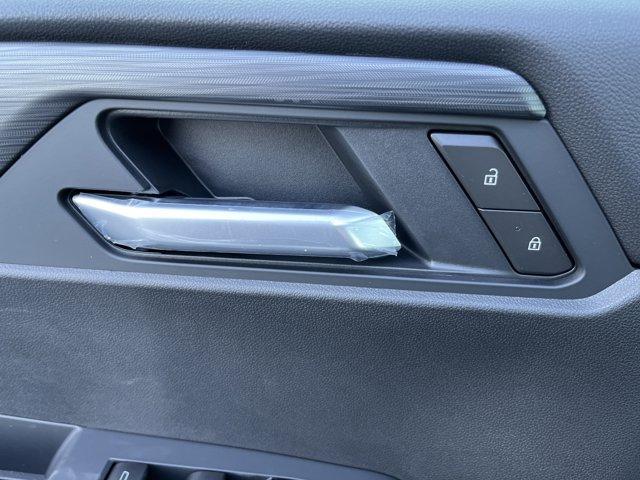 Photo of 2026 Crystal Metallic GMC Acadia