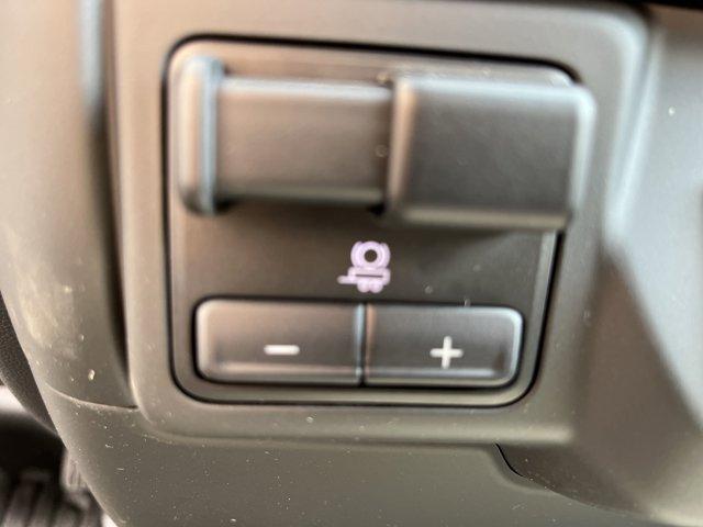 Photo of 2025 Summit White GMC Sierra 2500