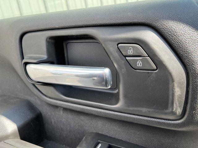 Photo of 2025 Summit White GMC Sierra 2500