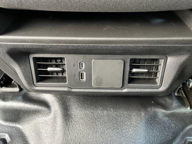 Photo of 2025 Summit White GMC Sierra 2500