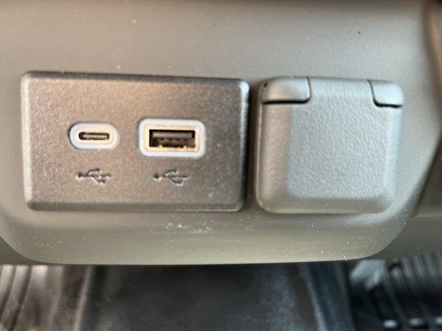 Photo of 2025 Summit White GMC Sierra 2500