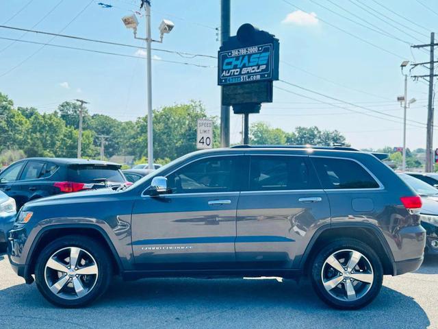 Photo of 2015 DarkGrey Jeep Grand Cherokee