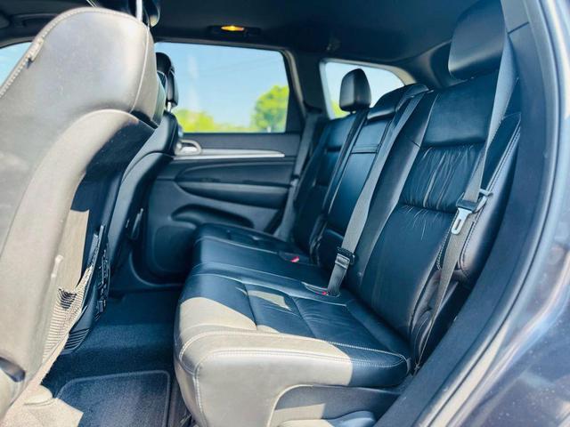 Photo of 2015 DarkGrey Jeep Grand Cherokee