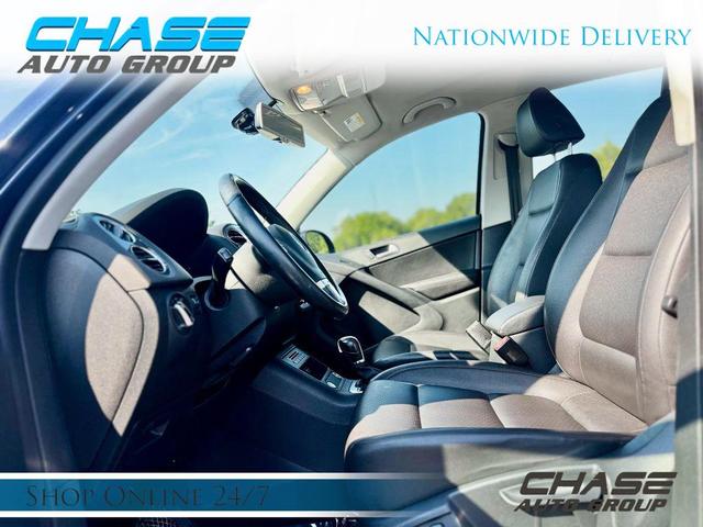 Photo of 2016 Night Blue Metallic Volkswagen Tiguan