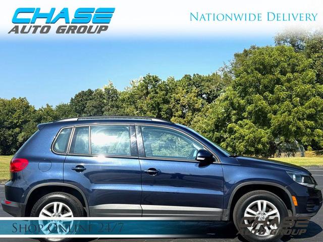 Photo of 2016 Night Blue Metallic Volkswagen Tiguan