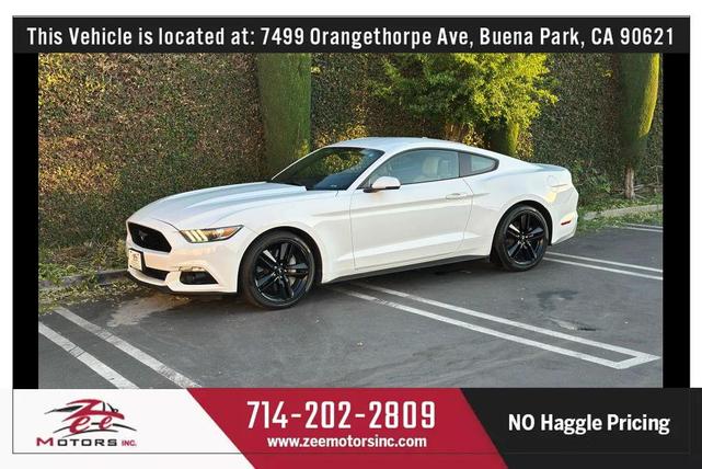 Photo of 2016 Oxford White Ford Mustang