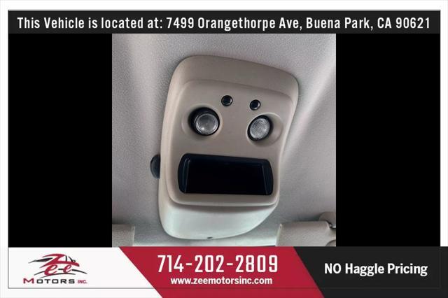 Photo of 2004 Summit White Chevrolet Silverado 2500