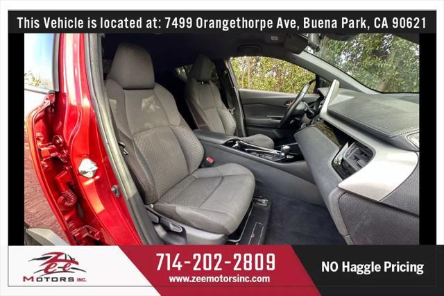 Photo of 2021 Supersonic Red w/Black Roof Toyota C-HR