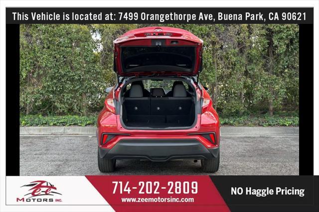 Photo of 2021 Supersonic Red w/Black Roof Toyota C-HR