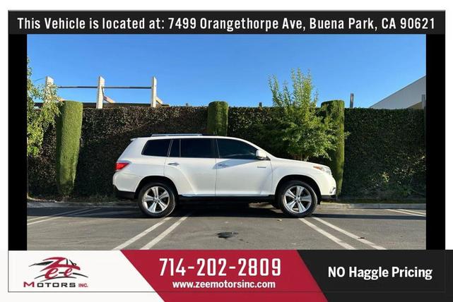 Photo of 2013 Blizzard Pearl Toyota Highlander