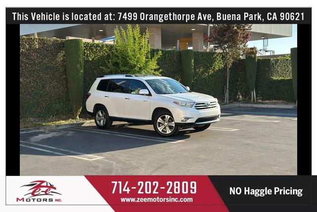 Photo of 2013 Blizzard Pearl Toyota Highlander