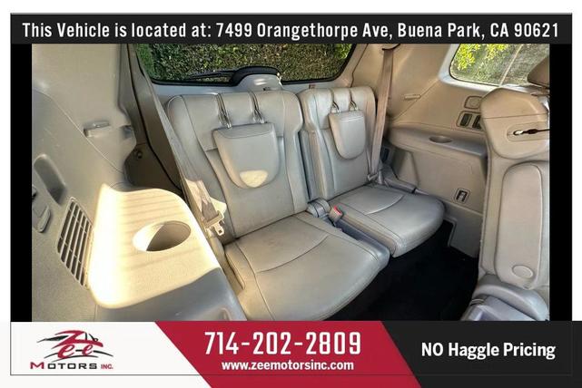 Photo of 2013 Blizzard Pearl Toyota Highlander