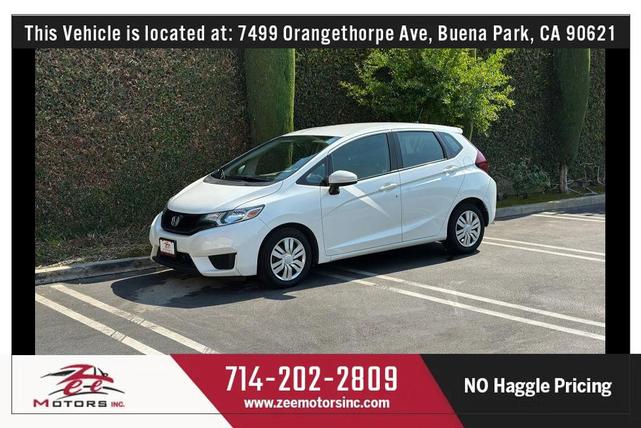 Photo of 2015 White Orchid Pearl Honda Fit