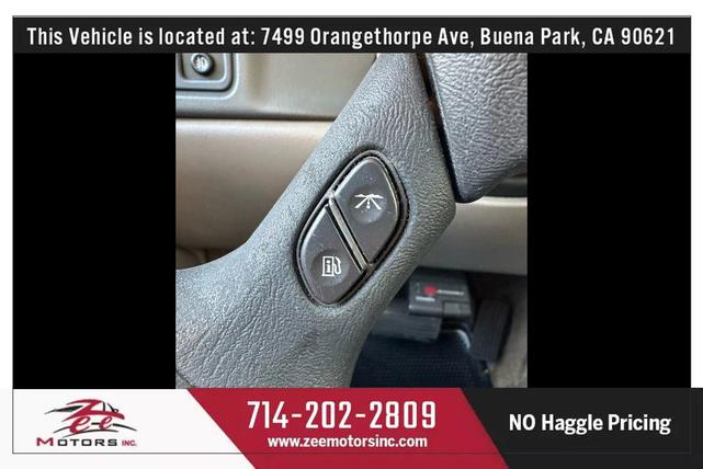 Photo of 2005 Silver Birch Metallic GMC Yukon XL