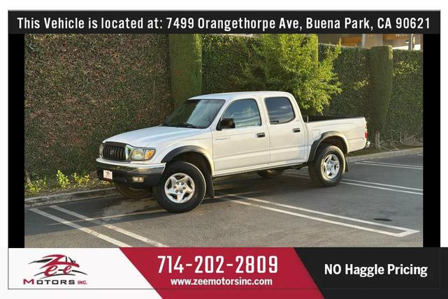 Photo of 2003 Super White Toyota Tacoma