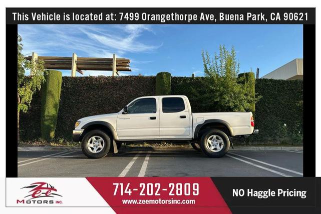Photo of 2003 Super White Toyota Tacoma