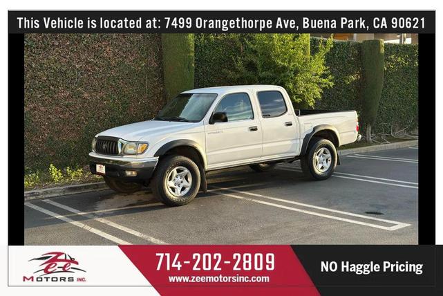 Photo of 2003 Super White Toyota Tacoma