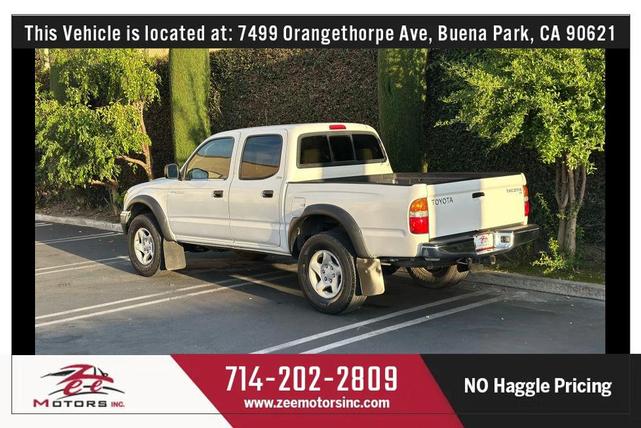 Photo of 2003 Super White Toyota Tacoma