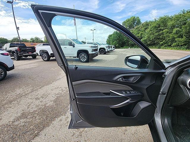 Photo of 2025 Sterling Gray Metallic Chevrolet Trax