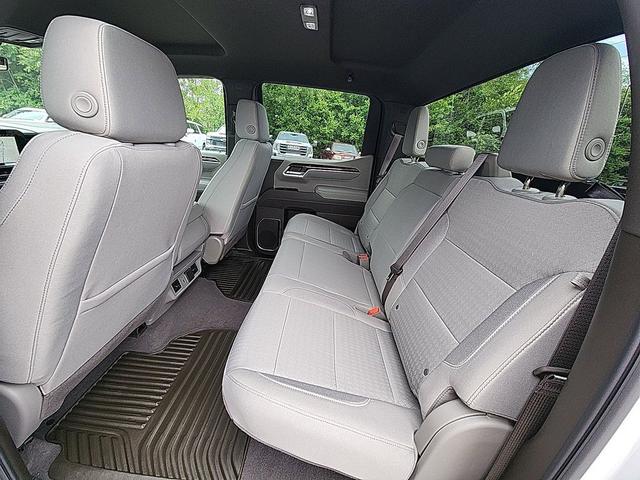 Photo of 2025 Summit White GMC Sierra 1500