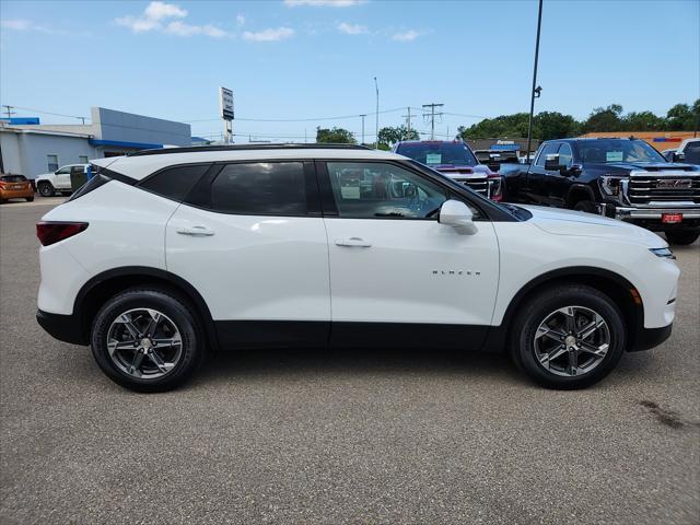 Photo of 2023 Summit White Chevrolet Blazer