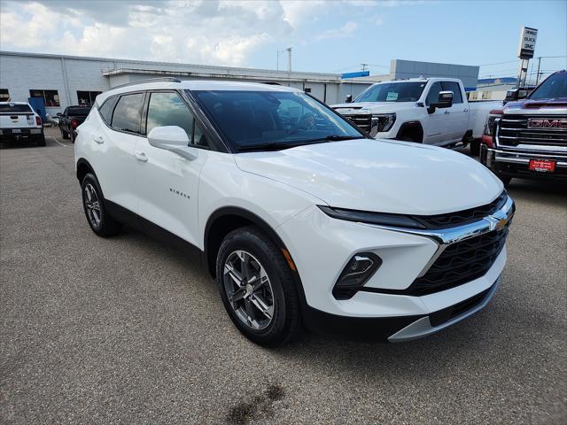 Photo of 2023 Summit White Chevrolet Blazer