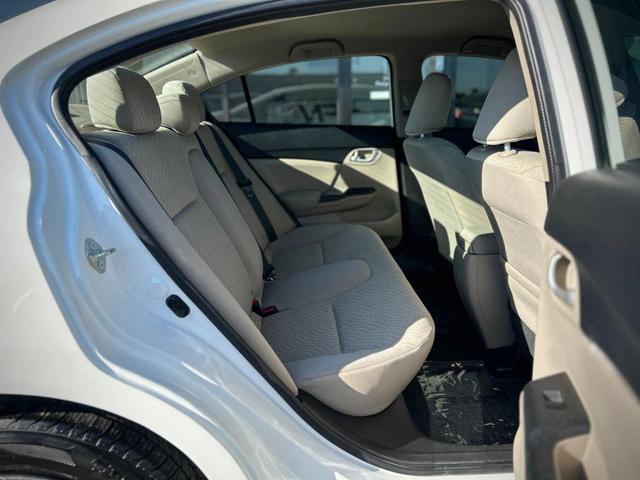 Photo of 2014 Taffeta White Honda Civic
