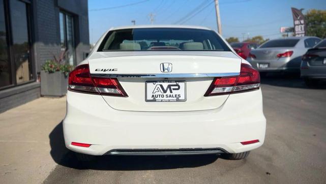 Photo of 2014 Taffeta White Honda Civic