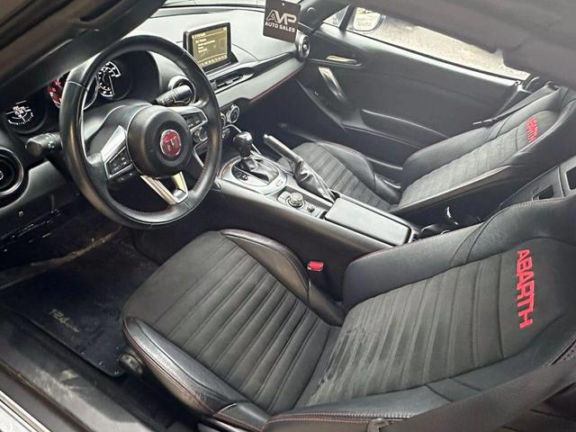 Photo of 2020 Chiaro Silver Metallic FIAT 124 Spider