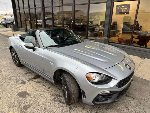 Photo of 2020 Chiaro Silver Metallic FIAT 124 Spider