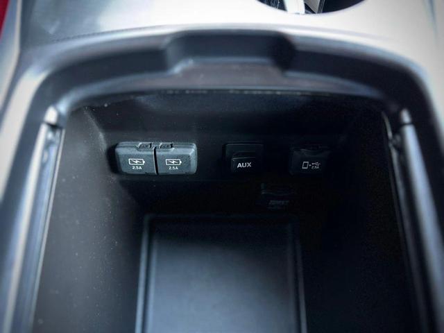 Photo of 2020 Platinum White Pearl Acura MDX