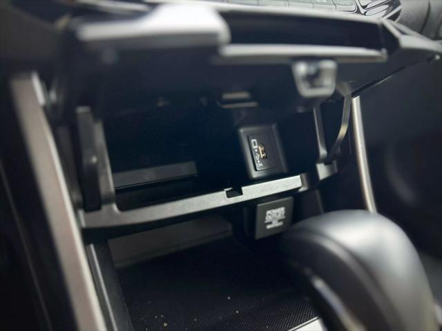Photo of 2016 White Orchid Pearl Honda Accord