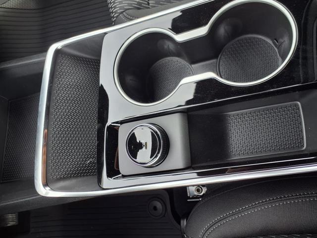 Photo of 2026 Mosaic Black Metallic Chevrolet Equinox