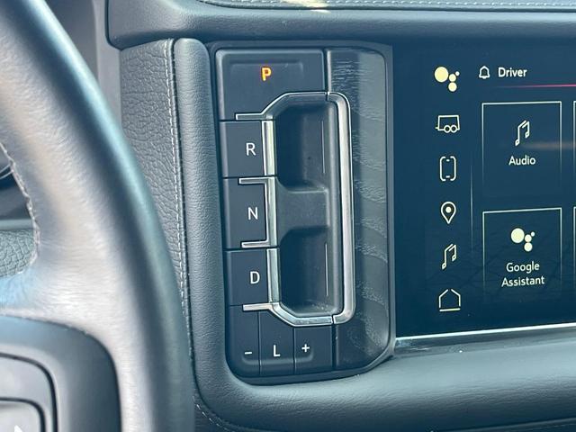 Photo of 2022 Onyx Black GMC Yukon XL
