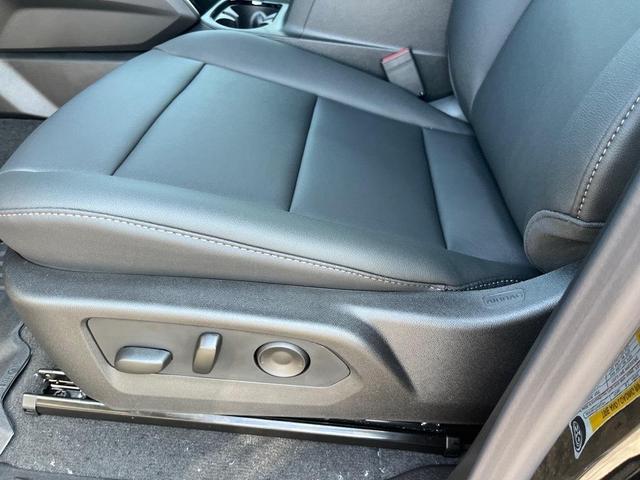 Photo of 2025 Black Chevrolet Colorado