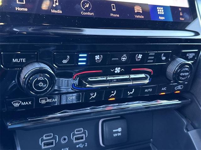 Photo of 2025 Diamond Black Jeep Grand Cherokee
