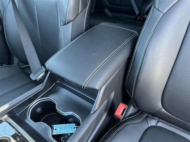 Photo of 2025 Diamond Black Jeep Grand Cherokee