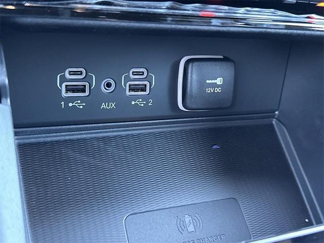 Photo of 2025 Diamond Black Jeep Grand Cherokee