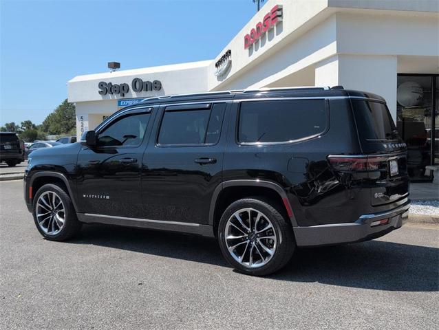 Photo of 2022 Diamond Black Jeep Wagoneer