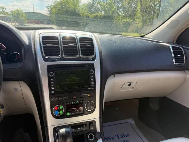 Photo of 2009 Summit White GMC Acadia
