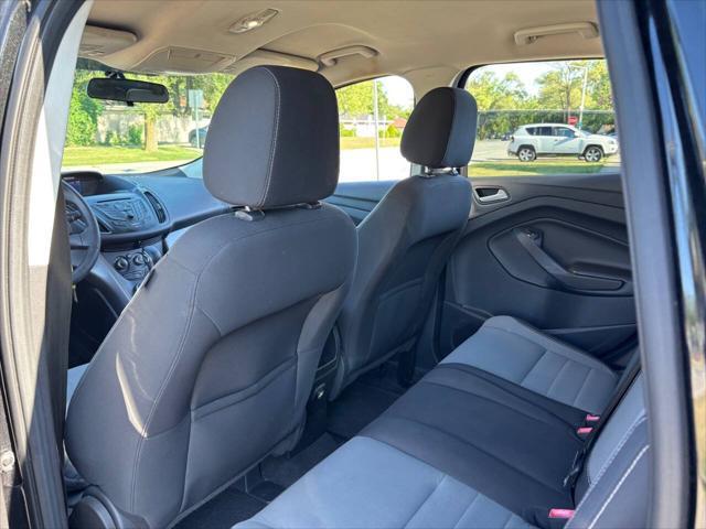 Photo of 2013 Tuxedo Black Metallic Ford Escape