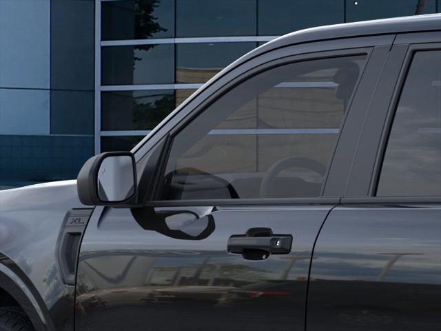 Photo of 2025 Shadow Black Ford Maverick
